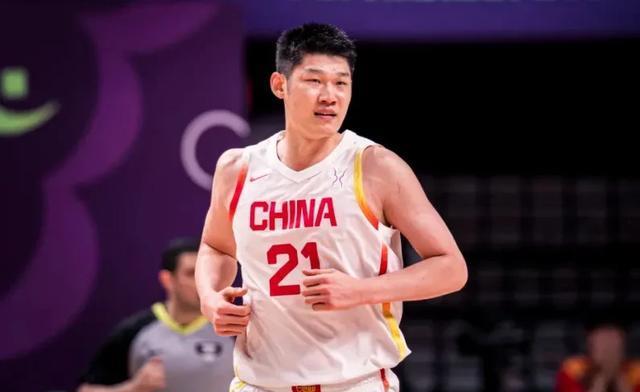 够限制住新, 球员罗健儿, 汤世明
