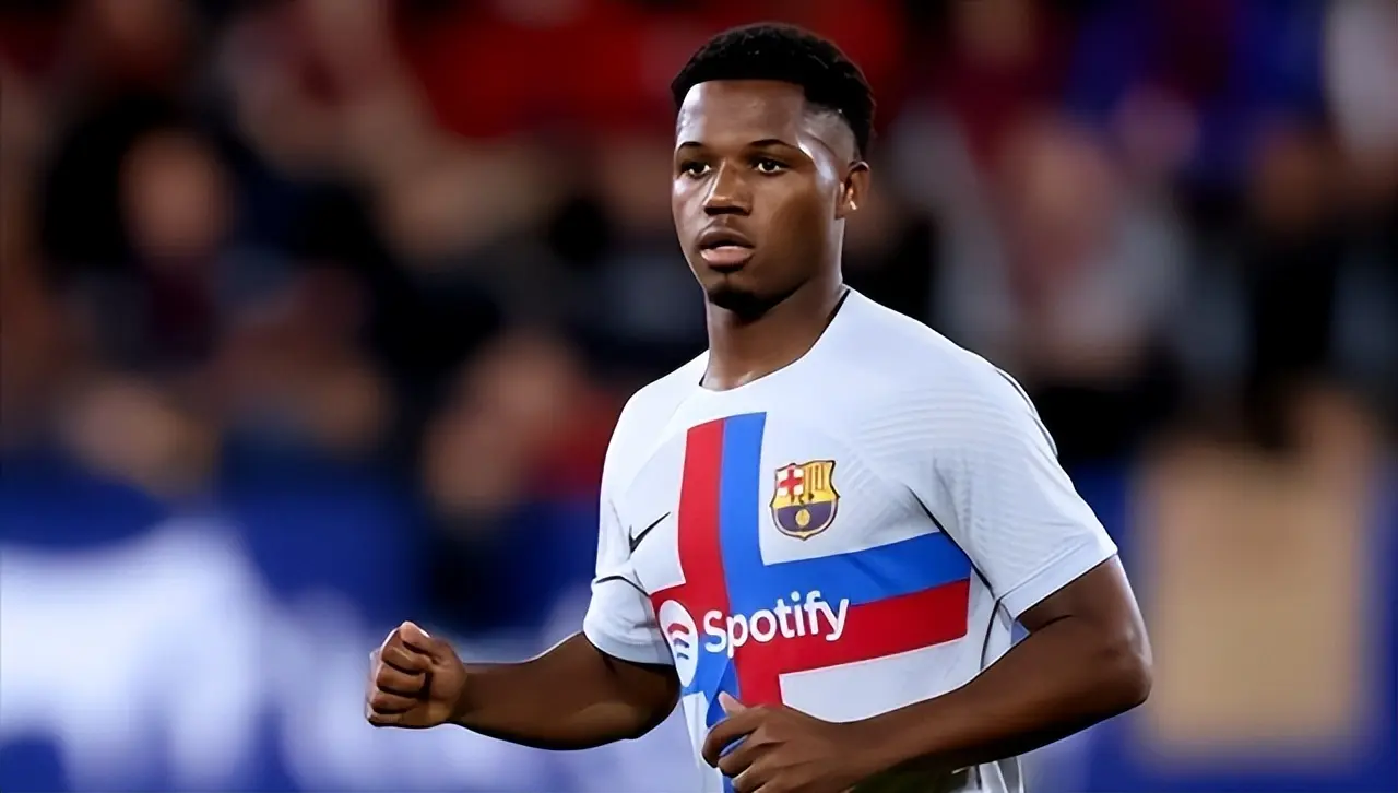 法蒂一直处, 以吹嘘的 法蒂一直处, 以吹嘘的