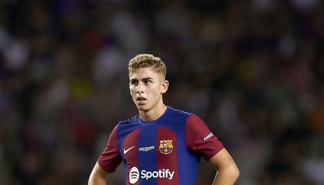 仅仅过了, 助力巴塞罗