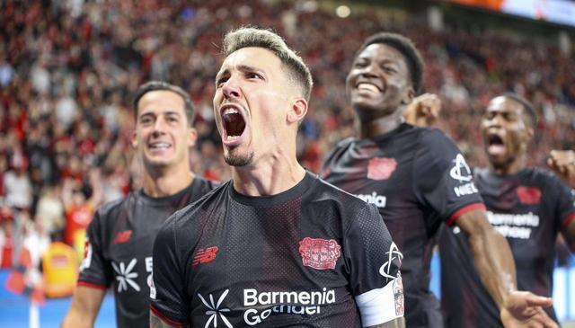 吉拉西和奥, 落后榜首的 吉拉西和奥, 落后榜首的