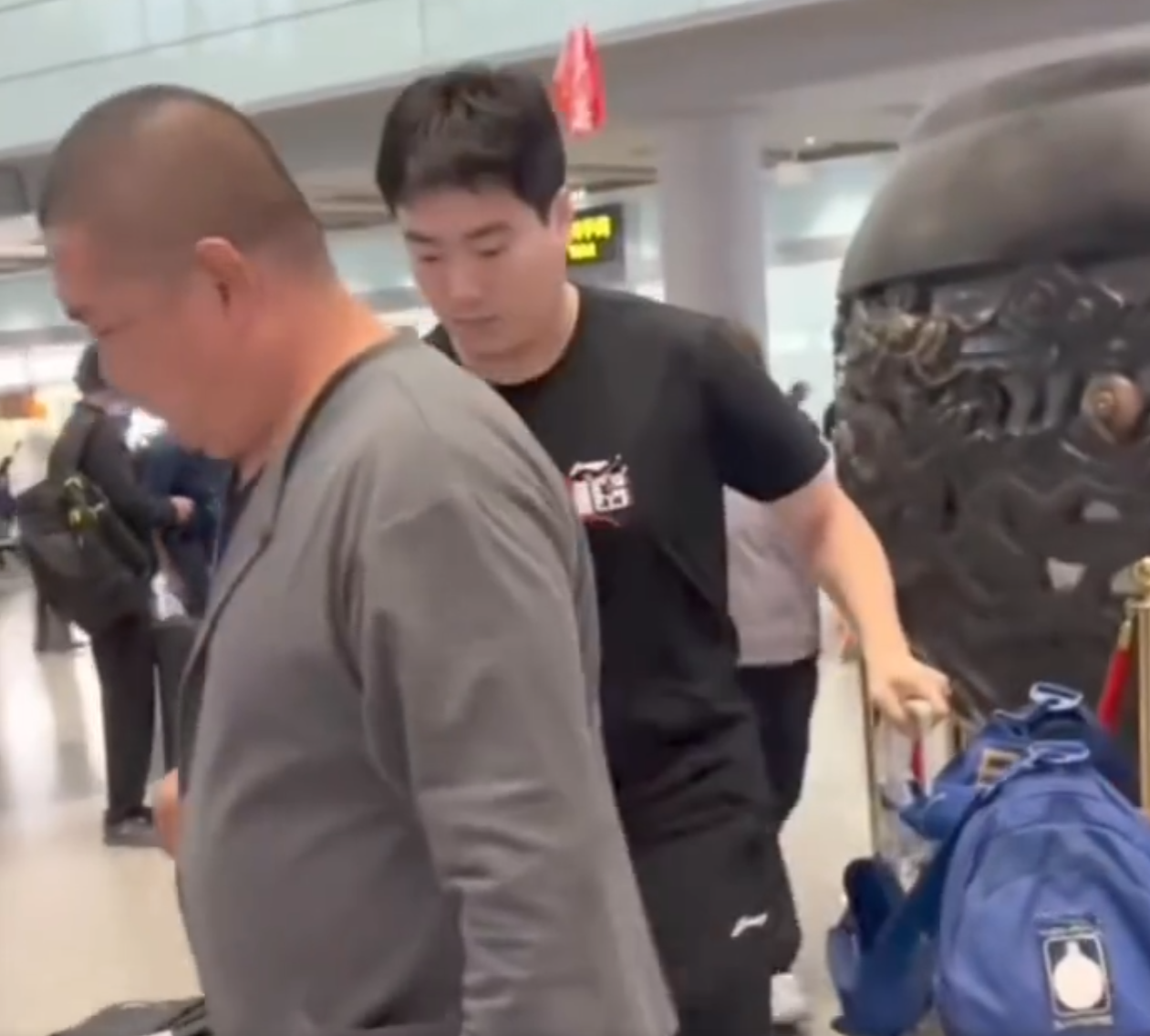 梁靖崑在大, 三场比赛梁, img 梁靖崑在大, 三场比赛梁, img